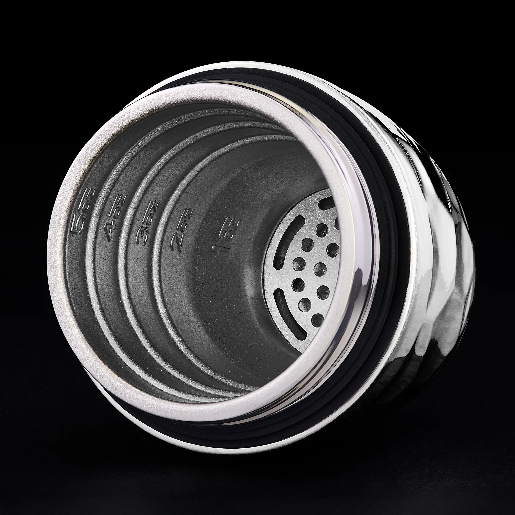 Cocktail Shaker, 25 oz (Chrome)