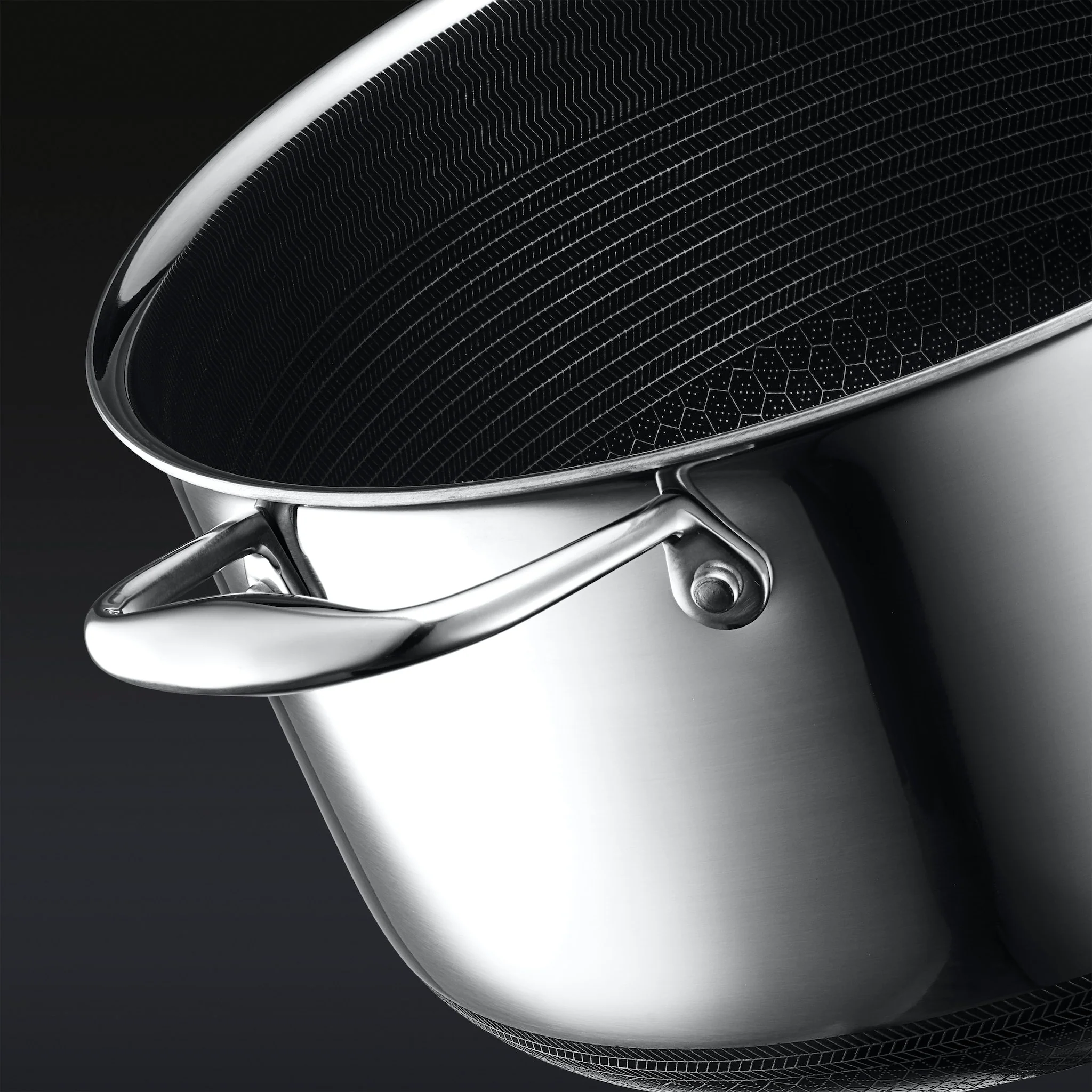 Hybrid Stock Pot With Lid, 8-Qt 4 Hybrid Stock Pot With Lid, 8-Qt