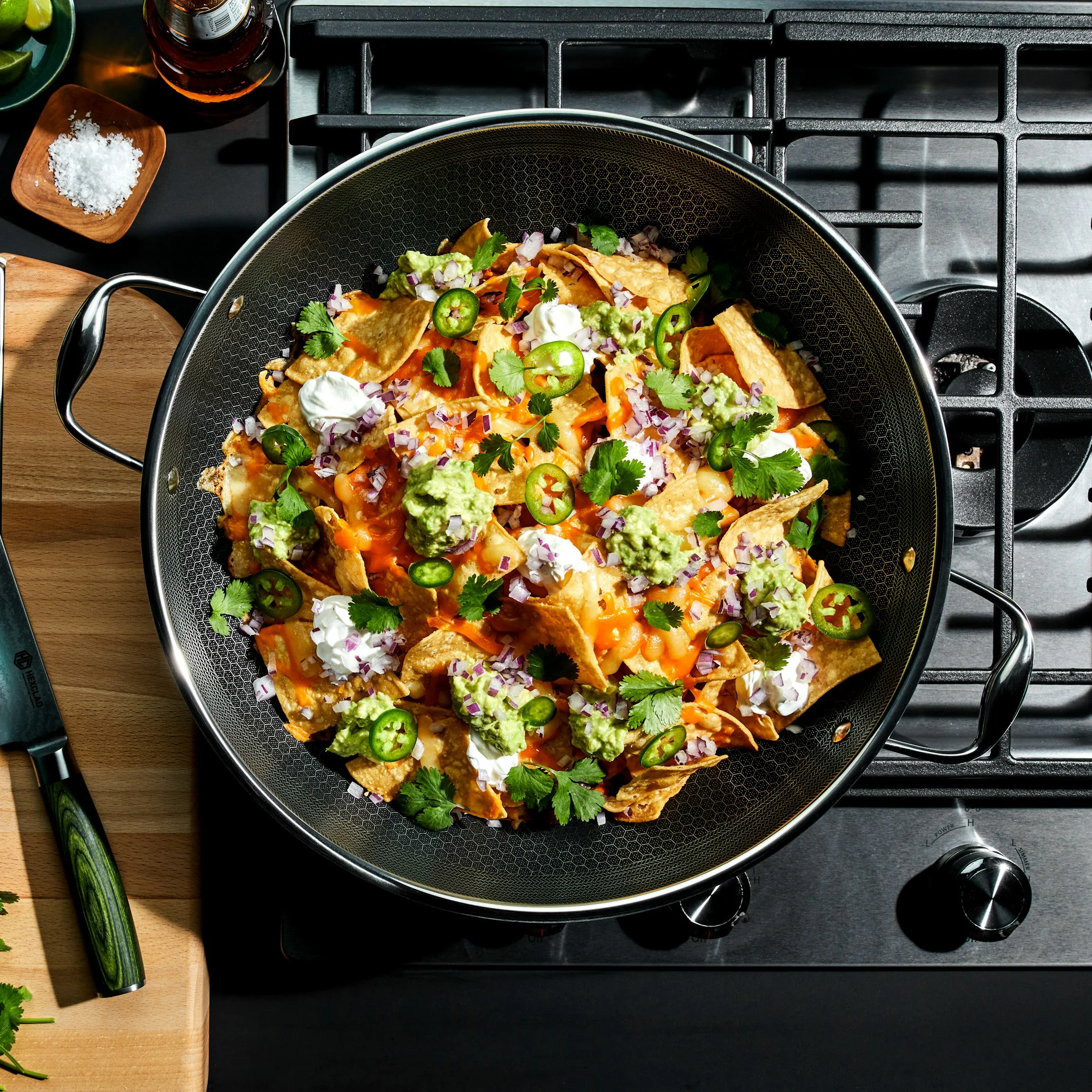 Hybrid Wok with Lid, 14" 7 Hybrid Wok with Lid, 14"