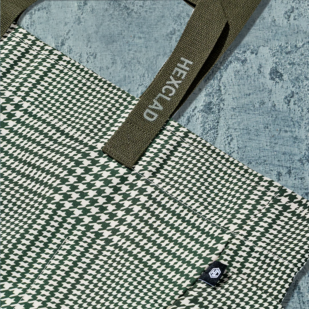 The Everything Everywhere Bag (Houndstooth-Forest)